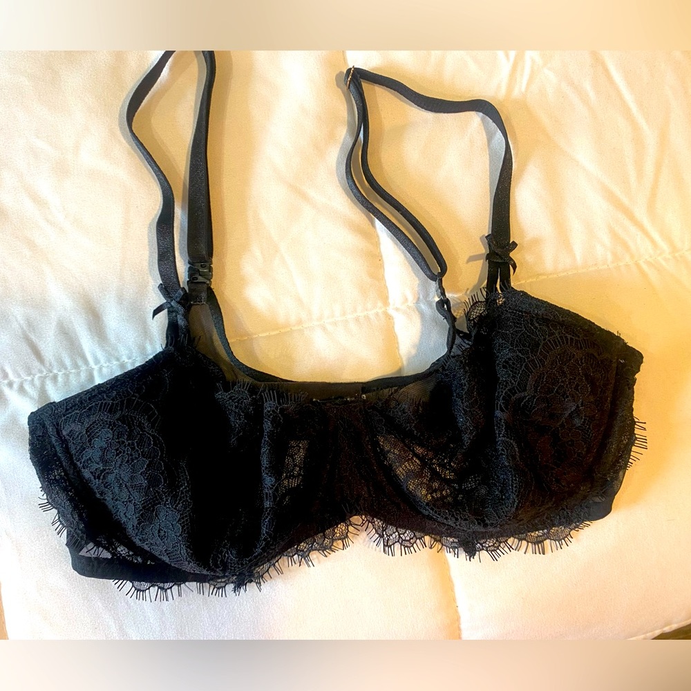 New Victoria’s Secret lace bralette 32C